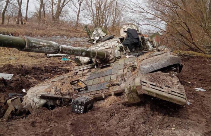 Не доїхали: На Чернігівщині зупинили ворожі танки, що сунули на Київ