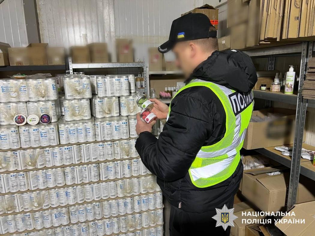 Нацполіція викрила учасників злочинної спільноти 