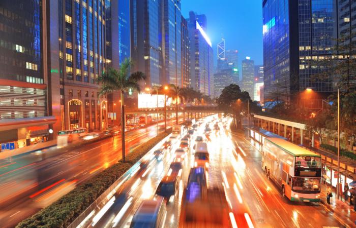 Як технології змінять транспорт у розумних містах