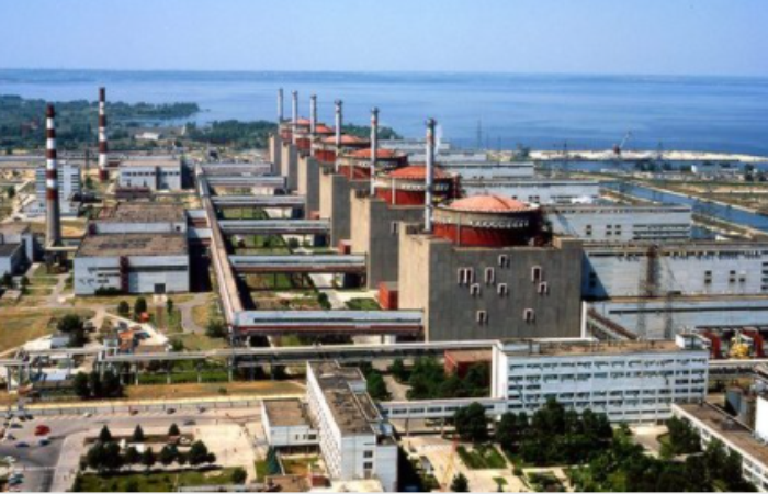 Найбільша атомна електростанція в Європі - Запорізька АЕС - захоплена військовими силами Російської Федерації.
