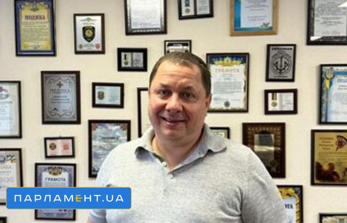 📖 Тендерний мародер ЗСУ: Олег Мітрохін придбав маєток у центрі Києва за 66 млн грн