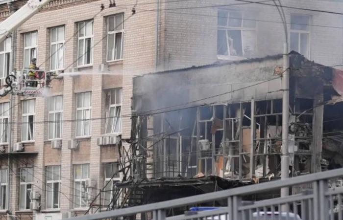 😥 У Києві під час ліквідації наслідків ворожих ударів загинули рятувальники