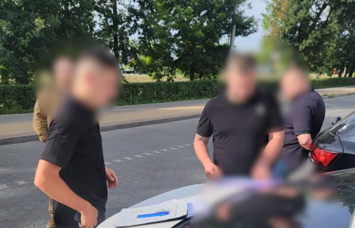 🚨 Привласнили 4,6 млн грн на відбудові: На Київщині викрили заступника мера та учасників ОЗГ