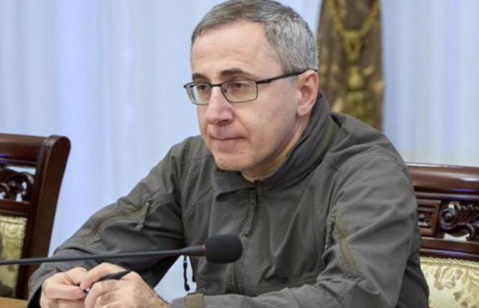 📖 Керівник міжнародного напряму в Офісі генпрокурора користується елітним авто, що йому не належить