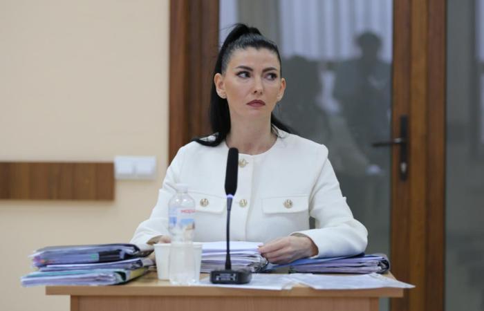 🔐 Суддя Подільського райсуду Києва Марина Шаховніна намагається пройти кваліфікаційне оцінювання