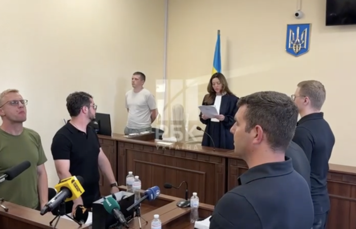 Фейкова служба і справжній шантаж: як інформаційна кампанія навколо Шабуніна перетворилась на тиск на президента