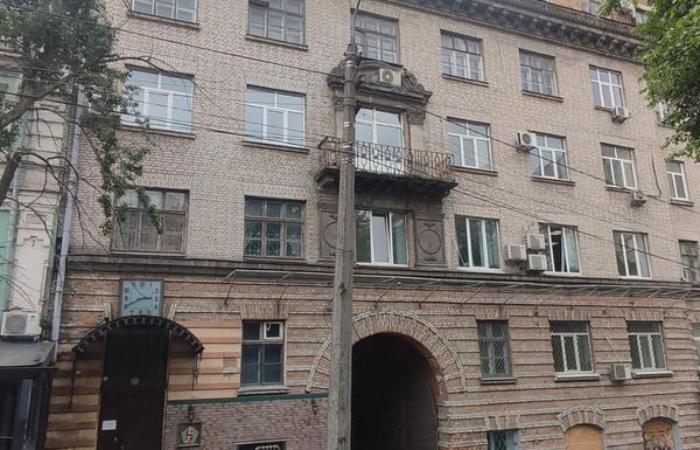 🏛️ Вкрадене — приватизовано: компанія з корупційних тендерів Міноборони купила інститут у центрі Києва за копійки