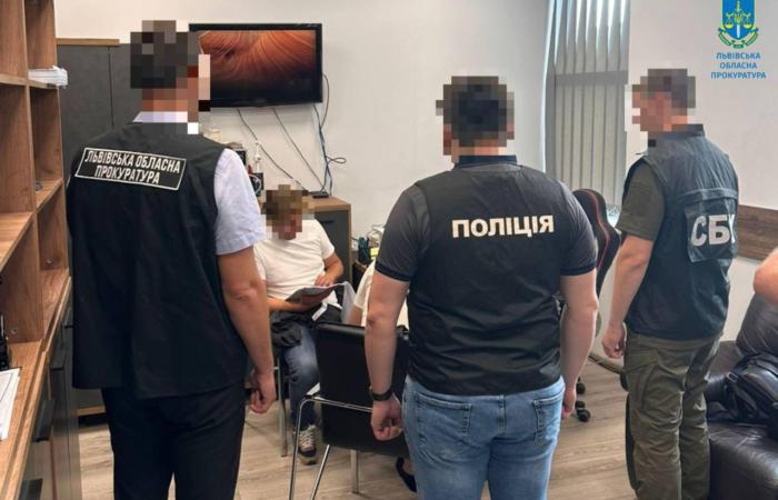 🤯 У Львові чиновниці «освоїли» 1,7 млн грн на ліквідації наслідків ракетного удару