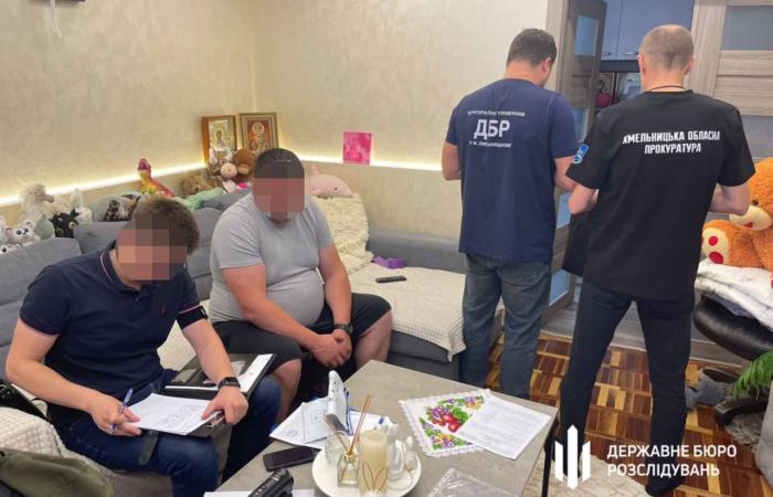 🔗 Ексочільника Держгеокадастру Хмельниччини підозрюють у дерибані землі для кар’єру