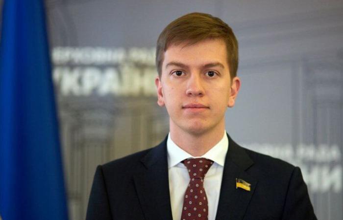 Компенсація за житло та бізнес-зв’язки: що відомо про нардепа Артема Кунаєва