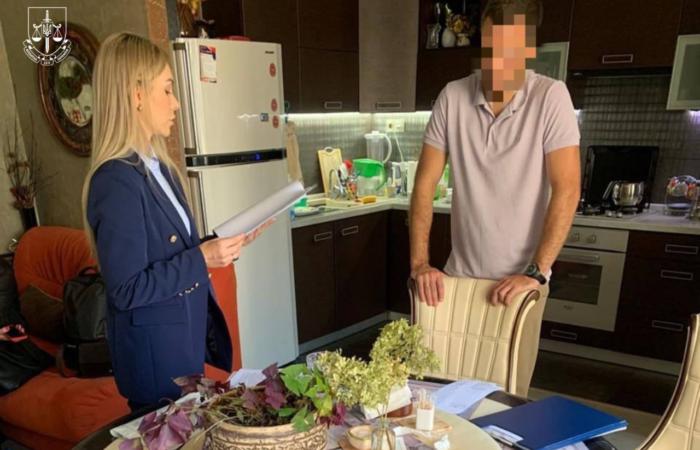 🚨 Ferrari Roma для юриста Міноборони: підозра за 17,4 млн грн недостовірних даних