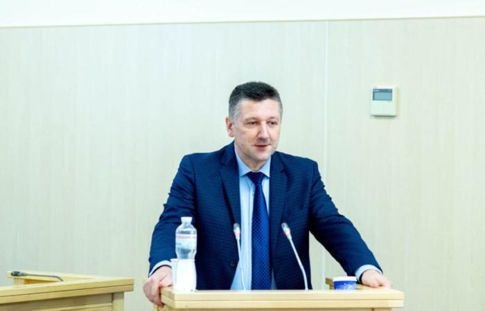 📖 Суддя Верховного Суду Семен Стеценко міг втратити українське громадянство через паспорт рф
