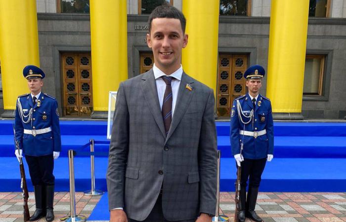 🏠 Народний депутат Горенюк “поселився” у будинку бабусі під Києвом