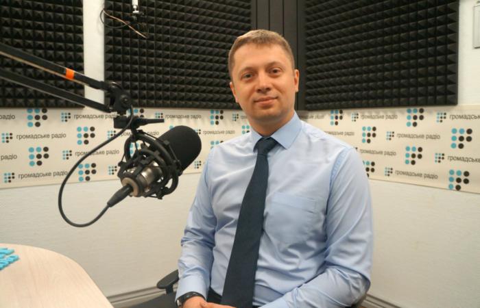 🧩 П’ять років очікування: справа хабарника з МОН зависла в суді