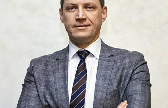 Укрзалізниця “на межi зупинки”? Схоже, лише не в родичів керівництва