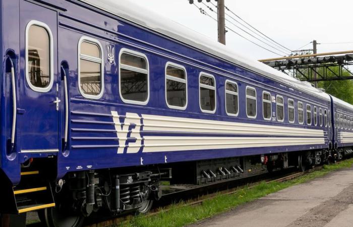«Укрзалізниця» провела перші