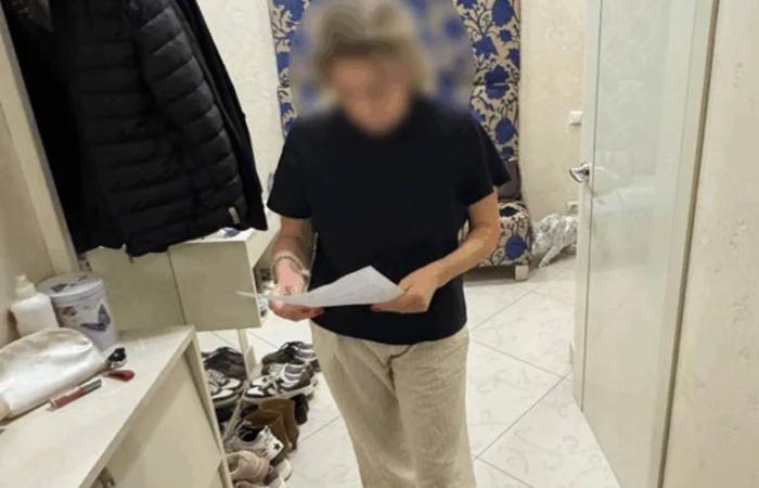 Екоінспекторка з Дніпра відкладала мільйон доларів готівкою на зарплату 30 тисяч гривень