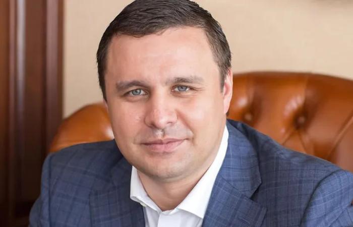 «Укрбуд» приватизували на користь колишнього власника через 31-річну підставну особу