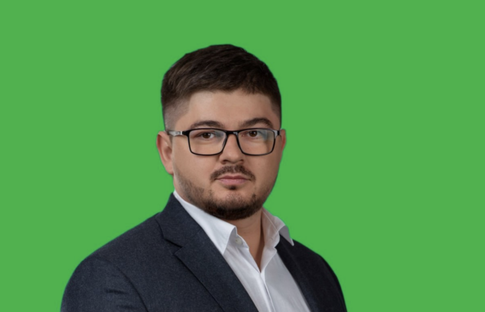 Заступник голови Дніпропетровської ОДА Олександр Москаленко став власником преміального позашляховика Lexus LX 500d