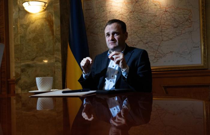 Медійна обережність: Чому реклама вбиває репутацію, коли потрібен стратегічний піар на прикладі кейса Олексія Кулеби