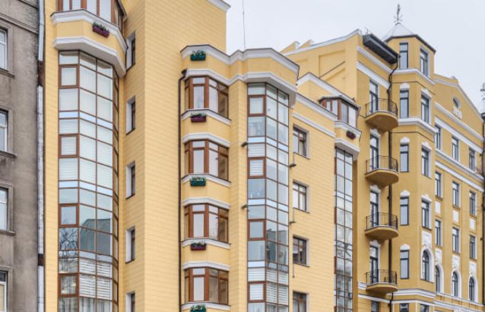 Суд арештував бізнес-центр на Івана Франка в Києві у справі про шахрайство з підробленими документами