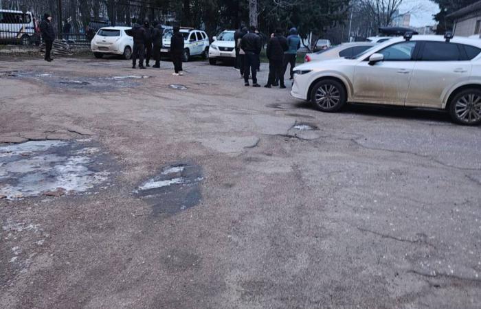 В Одесі озброєні люди захопили базу дитячо-юнацької спортивної школи 