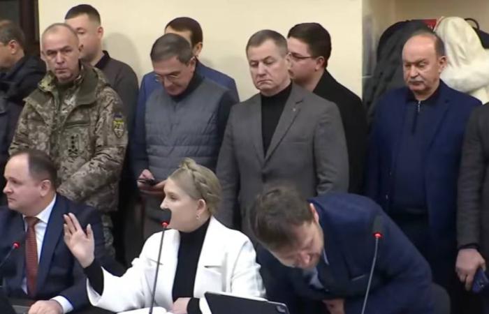 «Такої розмови не було, але послухайте її повністю»: Суд над Тимошенко та таємничий «агент» з авіабізнесом