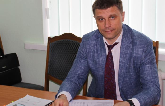 Екс-керівник податкової Чернівецької області після скандалу влаштувався до БЕБ. Майно оформлене на родичів