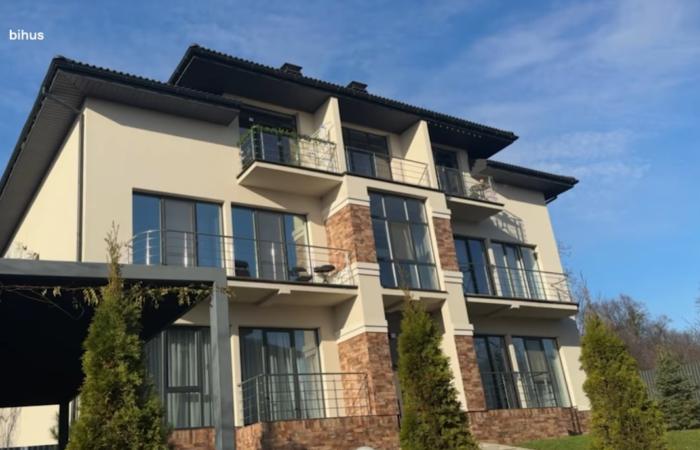 Родичі керівника центру судових експертиз Свінцицького придбали нерухомість на мільйон доларів