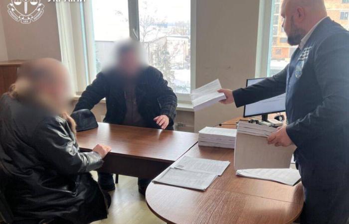 Посадовців Київзеленбуду та підрядника підозрюють у розтраті мільйона гривень