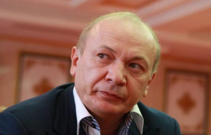 З сім'ї Єнакієвського стягують 132 мільйони за розкрадання банку