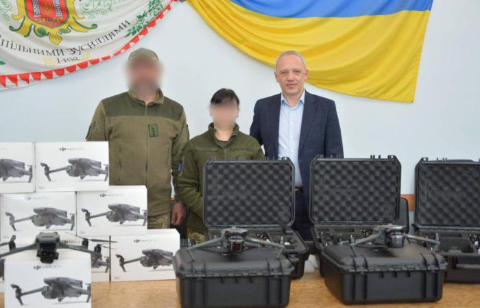 Чернівецька міськрада закупила дрони з переплатою у 1,3 млн грн у фірми з пошиття одягу