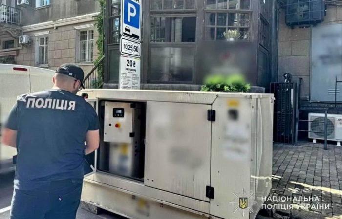 Посадовців часів Труханова судитимуть за розкрадання гуманітарних генераторів