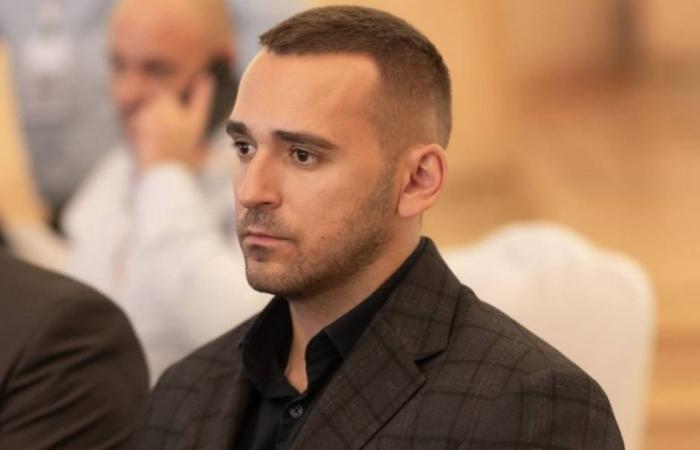 Світлофори за подвійною ціною: директора одеського СМЕП відправили в СІЗО