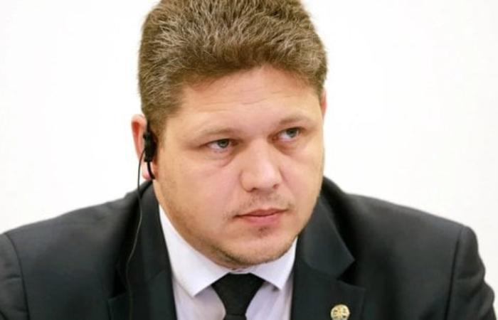 ВАКС виніс вирок ексначальнику управління Міграційної служби за пособництво у розкраданні 88 мільйонів гривень