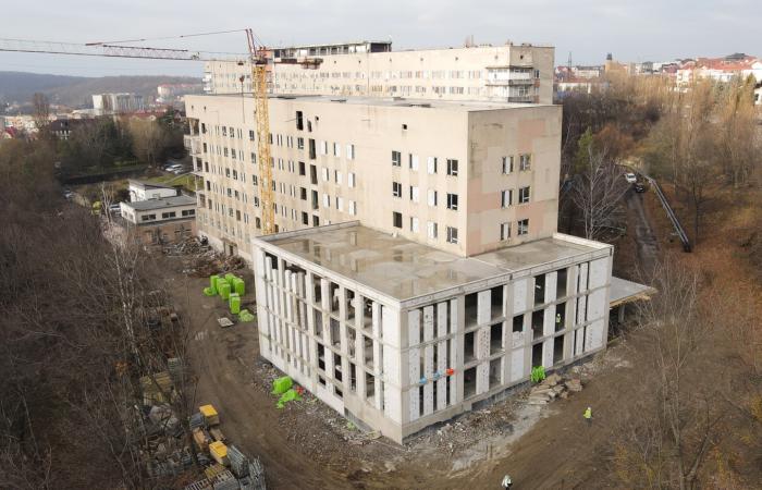 Архітектура непрозорості: як реабілітація ветеранів стала зручним фасадом для кредитних переплат