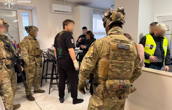 Україна і Латвія спільно ліквідували кол-центр, який обікрав громадян ЄС на 300 тисяч євро