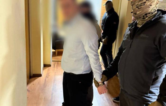 Броварська прокуратура торгувала арештами землі, яких не існувало: $50 тисяч за тишу