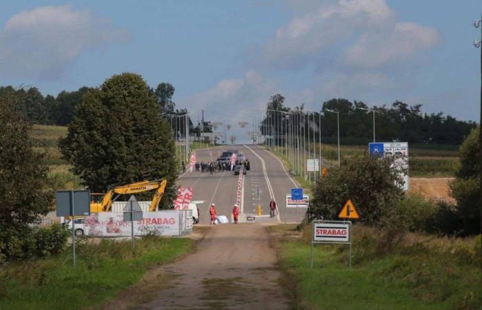 Пішохідний перехід на КПП 