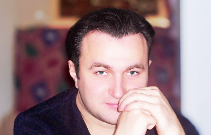 Вікіпедія на замовлення: як команда Максима Кріппи «чистить» його репутацію в онлайн-енциклопедії