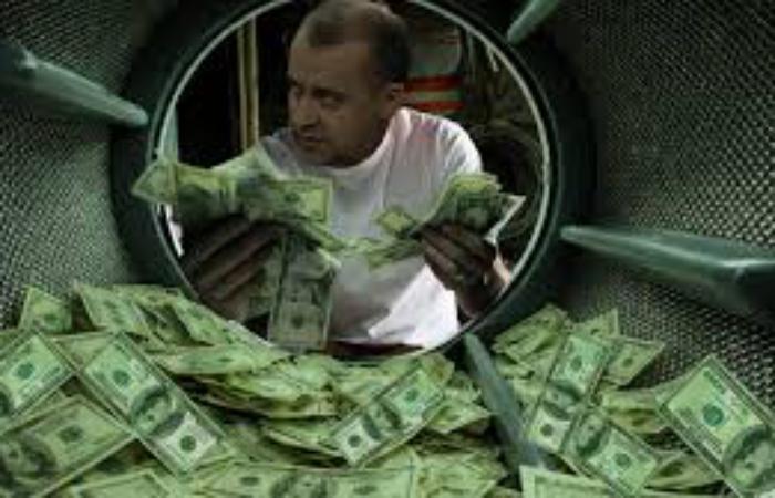 Головний закупівельник Міноборони пішов під суд — і одразу почав заробляти мільйони на консультаціях для тих же підрядників