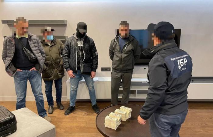 Адвокат Федоркін перетворив довіреність клієнтів на зброю пограбування — і сховався в Іспанії: ДБР передало справу до суду