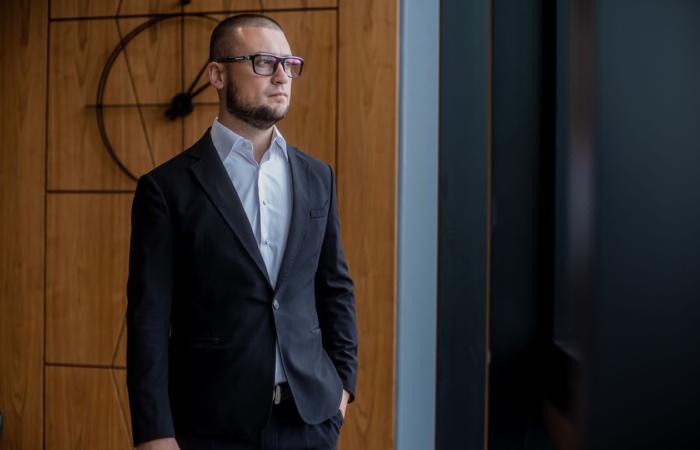 Бюджет, оборонка і російські патрони: конвертаційний центр Євгена Пули обслуговував одразу два ринки