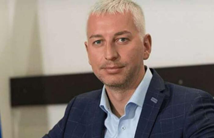 Максим Кутерга за рік у БЕБ придбав елітний котедж під Києвом і Porsche на 13 млн гривень — майно оформлене на дружину