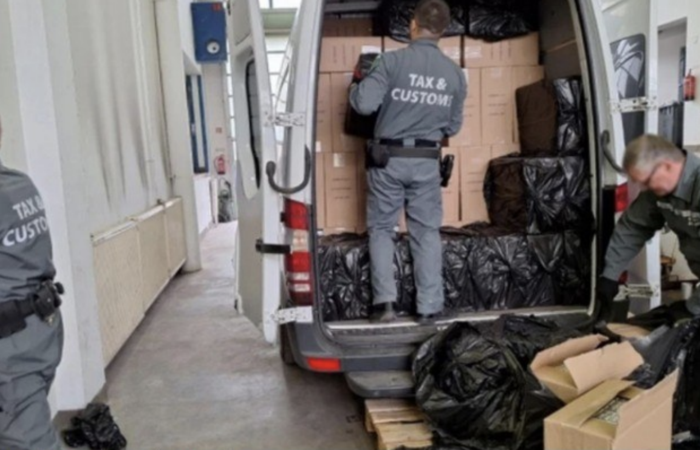 Мар'ян Лазаревич-Крушельницький отримав штраф за дипломатичну контрабанду сигарет