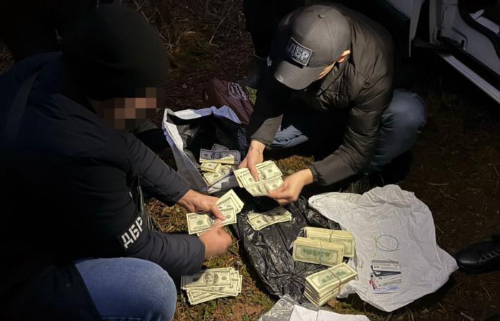 Начальник слідчого відділу Дарницької управи Юрій Рибянський тікав у ліс з чужими грошима