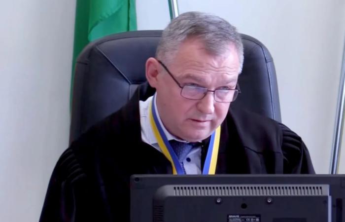 Брат судді Чернігівського апеляційного суду Олег Заболотний скупив 11 квартир в Івано-Франківську