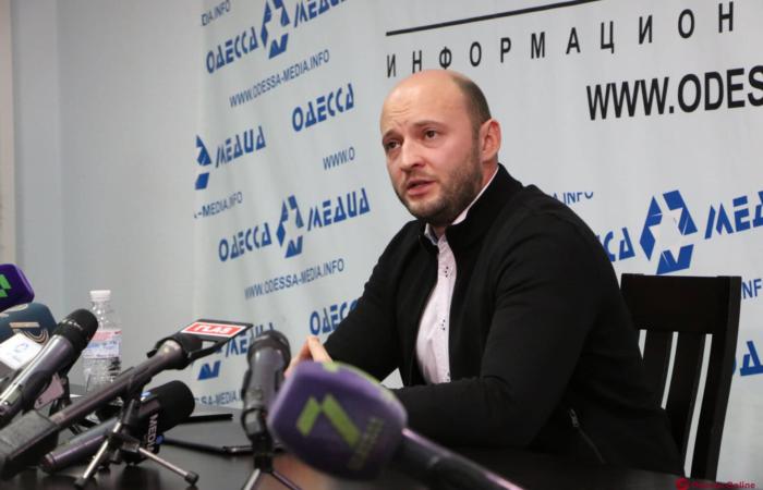 Одеський забудовник Олег Невзоров втік із Варни після обшуків - його Land Cruiser бачили на території посольства України
