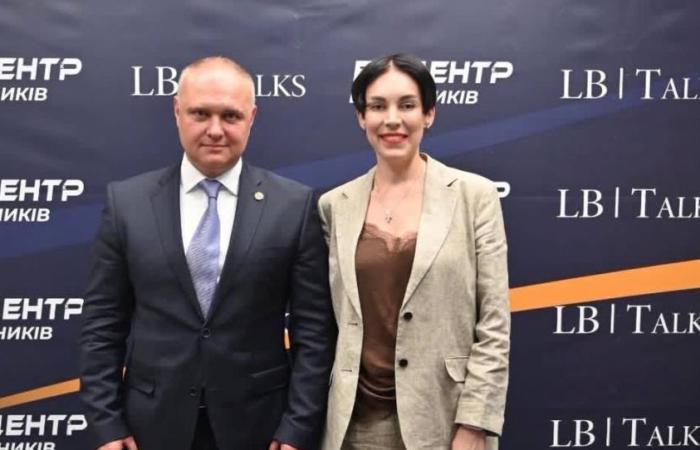Тандем року: як голова Митної служби Орест Мандзій тисне руку «монстрам податкової оптимізації» Герегам