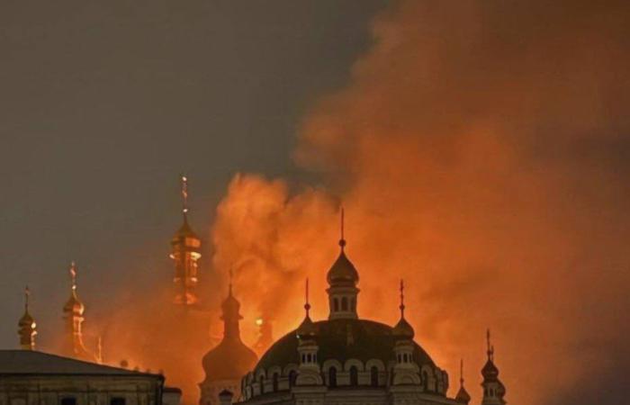 Путін б'є по Лаврі, бо застряг у пастці власної жадності й дурості